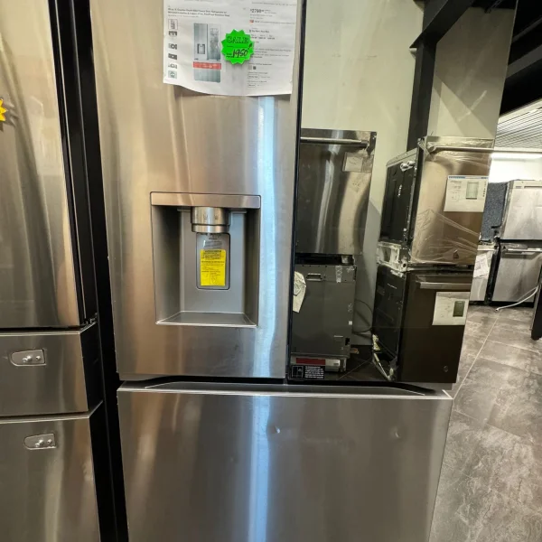 LG, 26 cu. ft. Smart Mirror InstaView® Counter-Depth MAX™ French Door Refrigerator with Four Types of Ice<br><p style="font-size: 20px; color: #A9A9A9;">Model #LRYKC2606S</p>